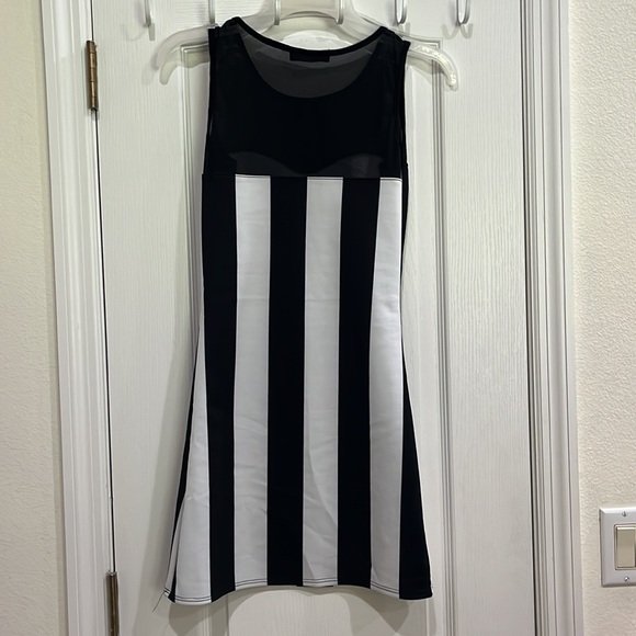 Beetlejuice Dress Retro - Picture 2 of 5